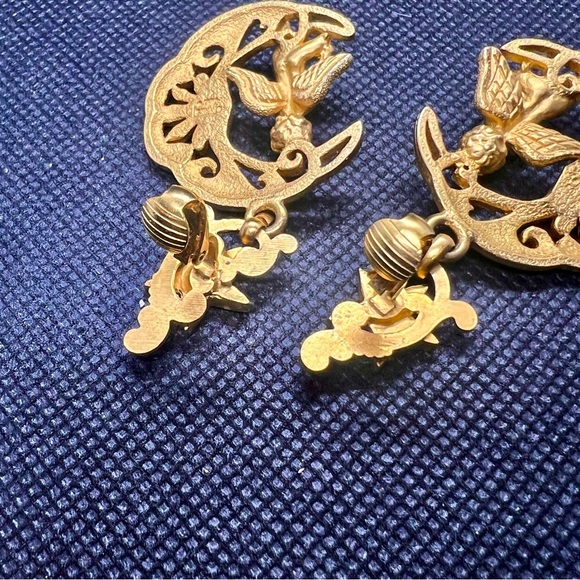 Kirks Folly Gold Plated AB Rhinestones Cherubs Angels Crystal Clip On Earrings - Picture 6 of 8